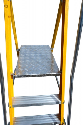 Lyte Fibreglass Widestep Platform Stepladder