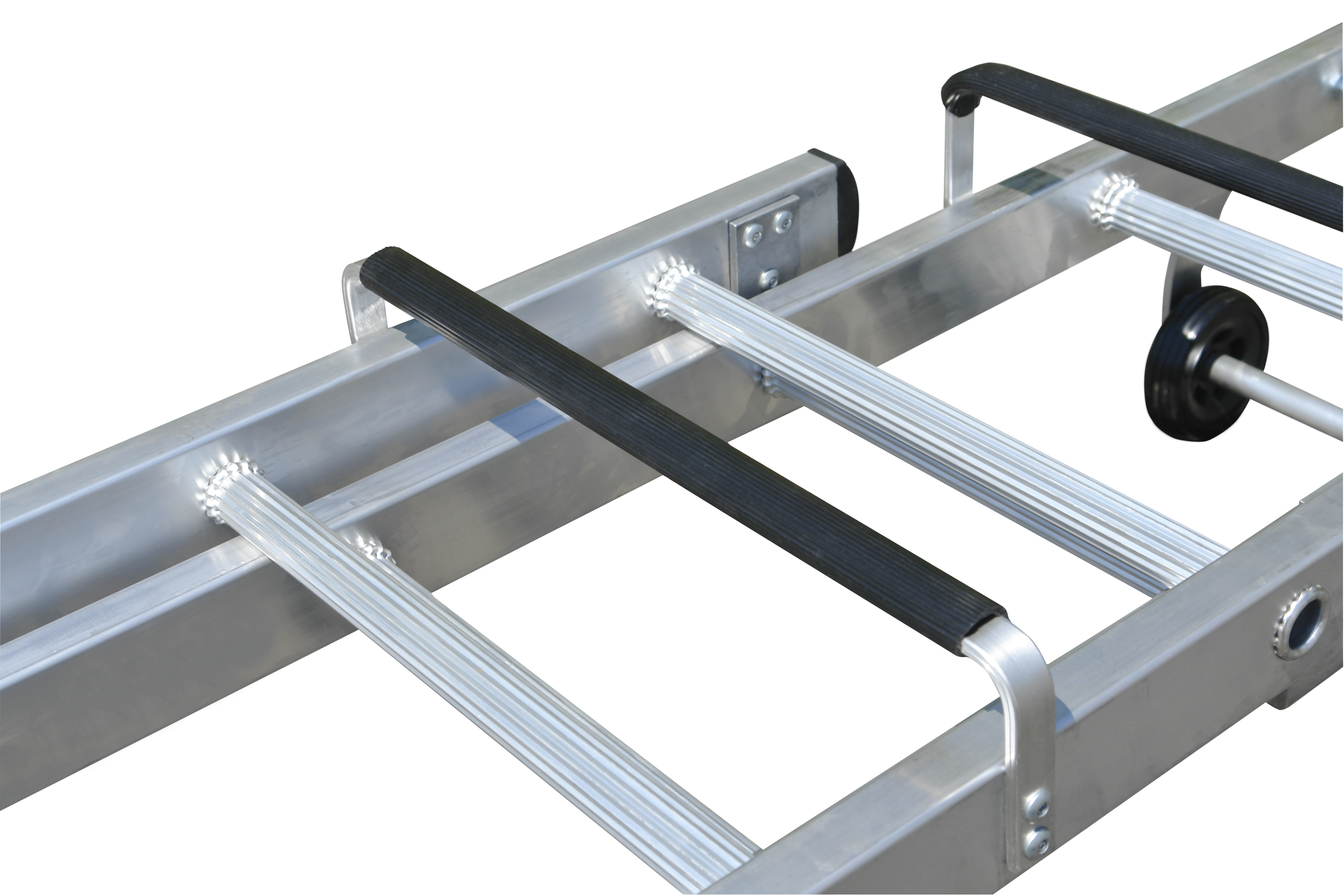 Lyte Trade Single Section Roof Ladder - laddersandmore.co.uk
